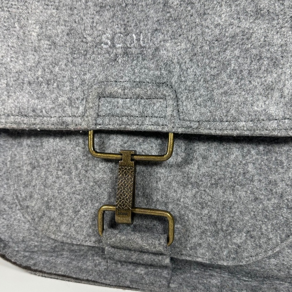 SCOUT Felt Crossbody diaper Bag Buckle‎ Flap Grey Orange Interior changing pad - Picture 3 of 13